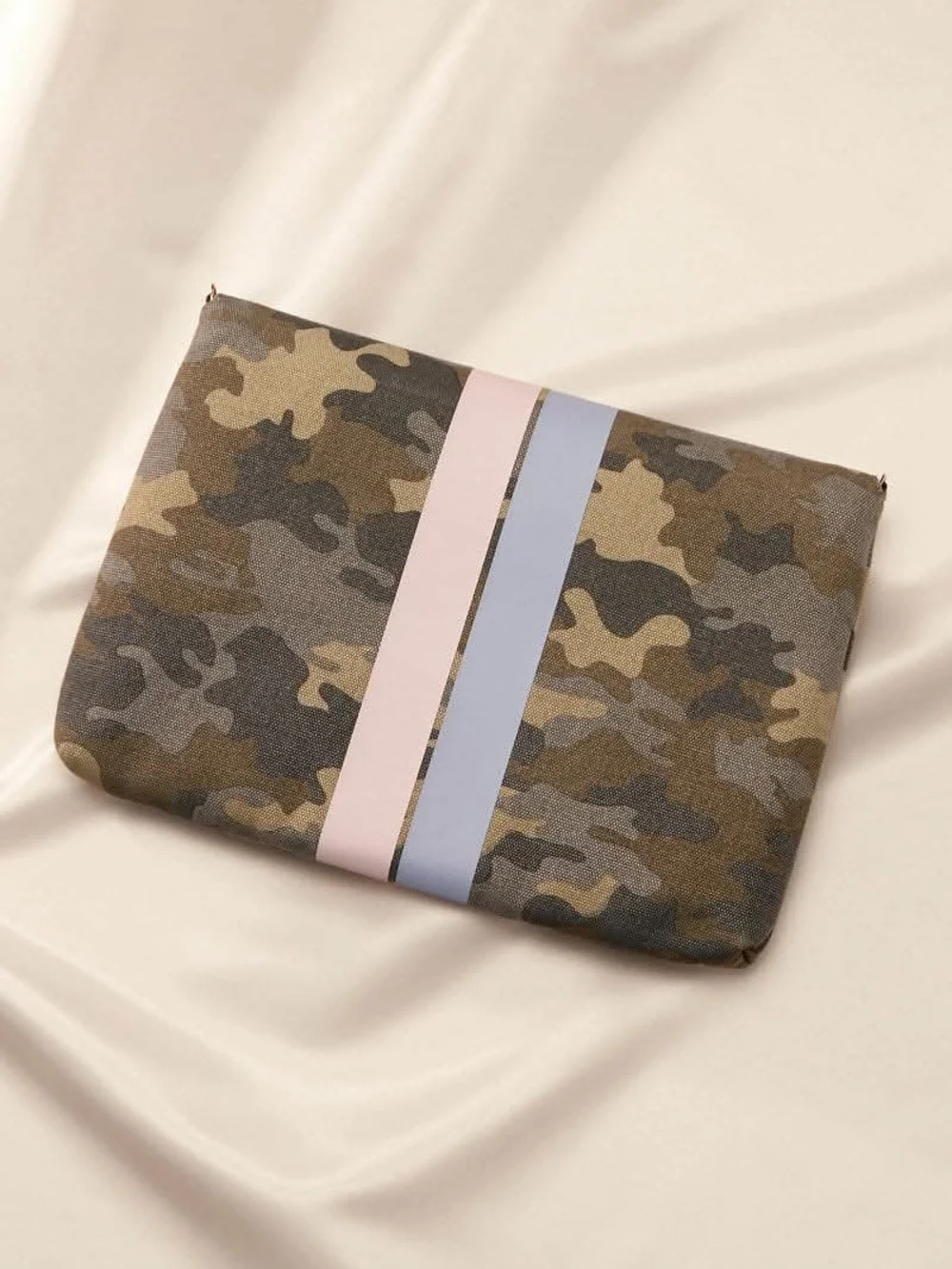 Stella & Dot Bellamy Clutch ♡Camo Envelope with Pink & Lavender Stripe♡ New
